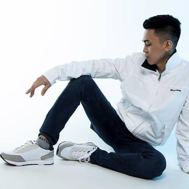 alt